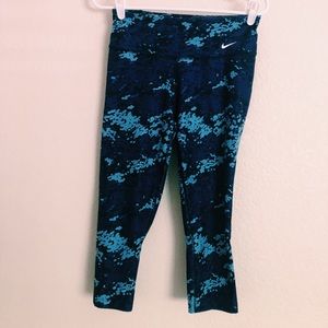 nike cropped leggings